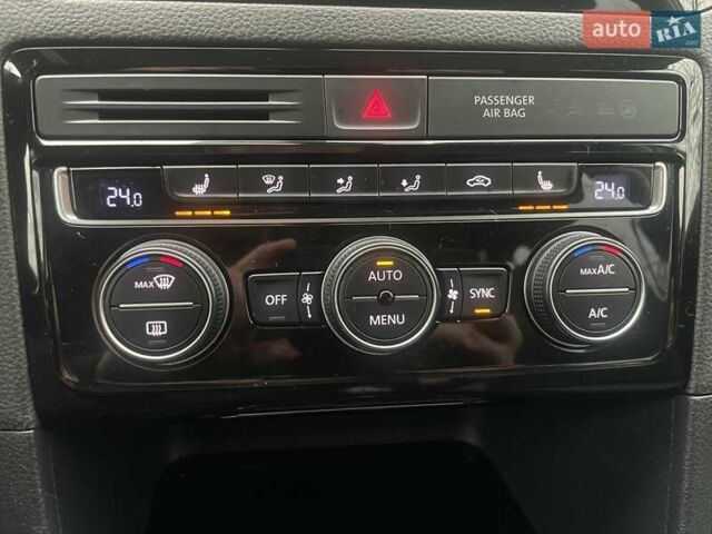 Белый Фольксваген Гольф, объемом двигателя 1.6 л и пробегом 216 тыс. км за 10900 $, фото 37 на Automoto.ua