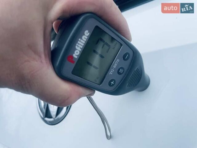 Белый Фольксваген Гольф, объемом двигателя 1.6 л и пробегом 216 тыс. км за 10900 $, фото 80 на Automoto.ua