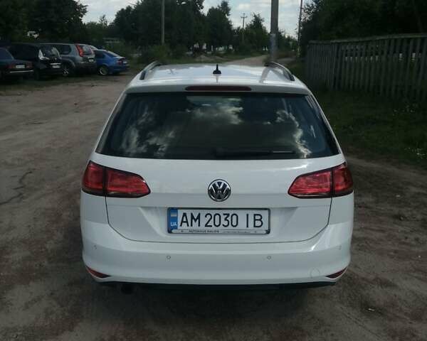 Білий Фольксваген Гольф, об'ємом двигуна 1.6 л та пробігом 266 тис. км за 12200 $, фото 6 на Automoto.ua