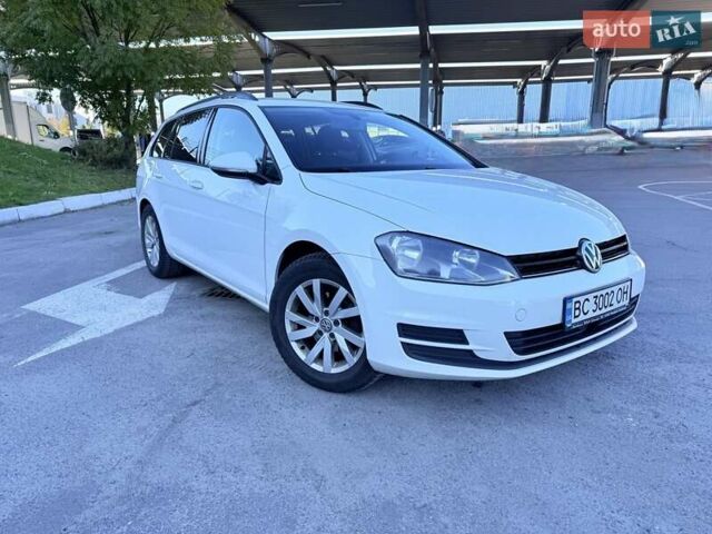 Белый Фольксваген Гольф, объемом двигателя 1.6 л и пробегом 256 тыс. км за 9500 $, фото 1 на Automoto.ua