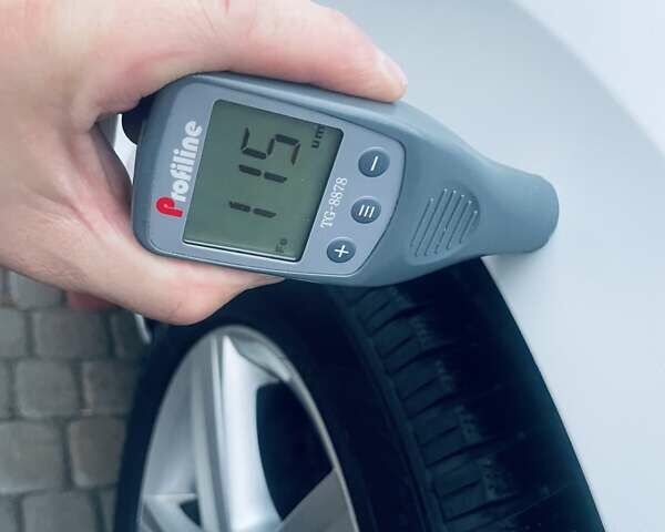 Белый Фольксваген Гольф, объемом двигателя 1.6 л и пробегом 216 тыс. км за 10900 $, фото 78 на Automoto.ua