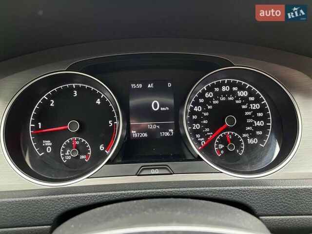 Фольксваген Гольф 2015 в Днепре (Днепропетровске) на Automoto.ua Белый Фольксваген Гольф, объемом двигателя 1.97 л и пробегом 197 тыс. км за 12900 $, фото 11 на Automoto.ua