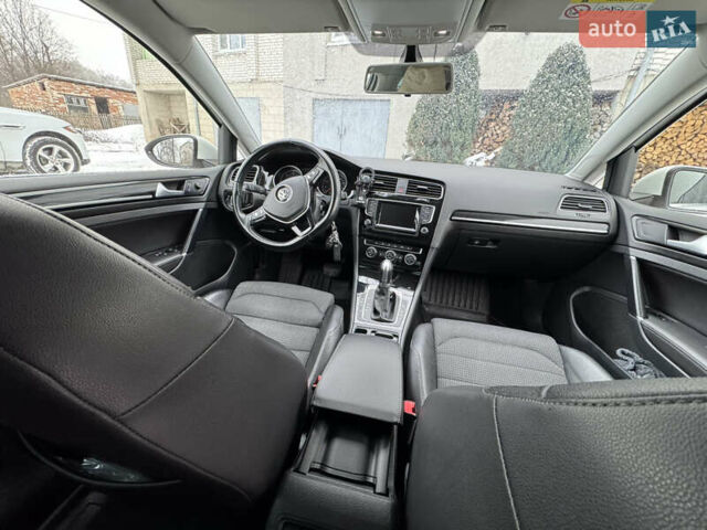 Белый Фольксваген Гольф, объемом двигателя 1.97 л и пробегом 269 тыс. км за 12999 $, фото 49 на Automoto.ua