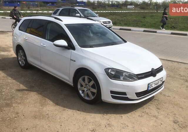 Белый Фольксваген Гольф, объемом двигателя 1.4 л и пробегом 274 тыс. км за 7990 $, фото 2 на Automoto.ua