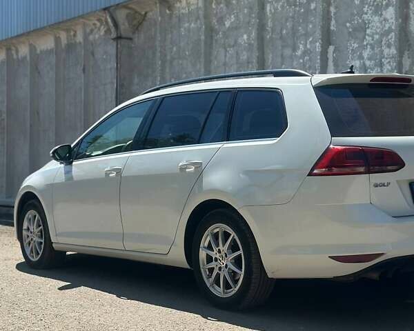 Білий Фольксваген Гольф, об'ємом двигуна 2 л та пробігом 244 тис. км за 13700 $, фото 4 на Automoto.ua