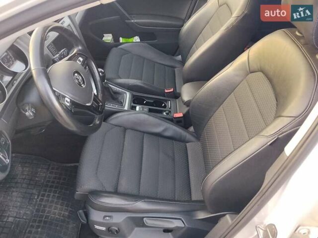 Белый Фольксваген Гольф, объемом двигателя 1.6 л и пробегом 259 тыс. км за 10500 $, фото 9 на Automoto.ua