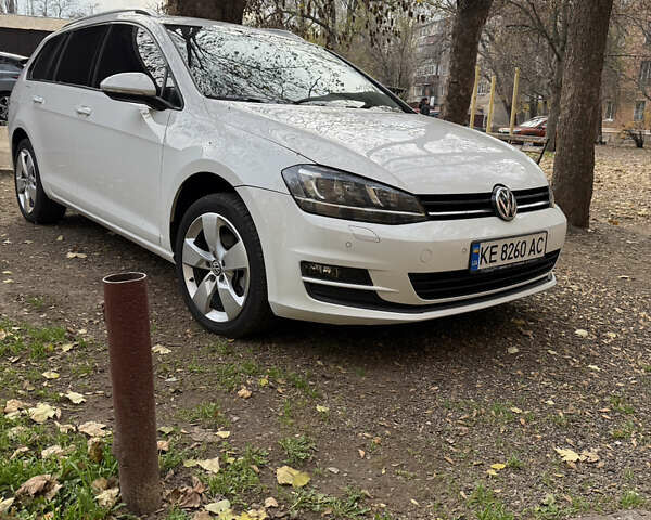 Белый Фольксваген Гольф, объемом двигателя 2 л и пробегом 250 тыс. км за 12450 $, фото 1 на Automoto.ua