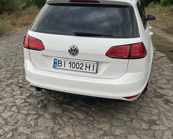 Белый Фольксваген Гольф, объемом двигателя 1.6 л и пробегом 240 тыс. км за 10600 $, фото 4 на Automoto.ua