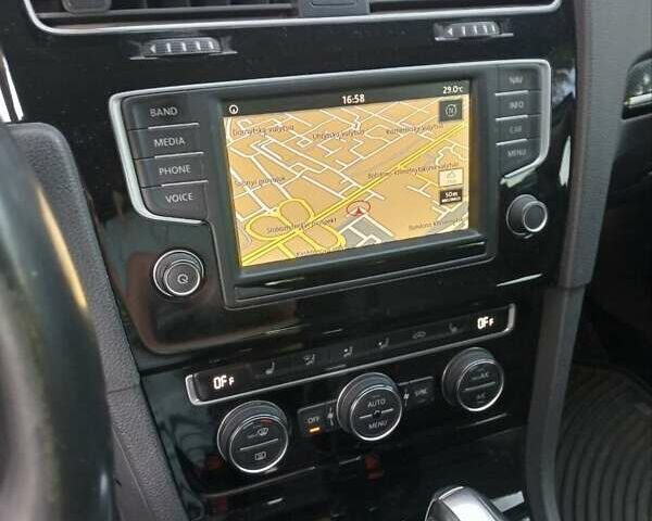 Белый Фольксваген Гольф, объемом двигателя 1.8 л и пробегом 133 тыс. км за 14800 $, фото 6 на Automoto.ua