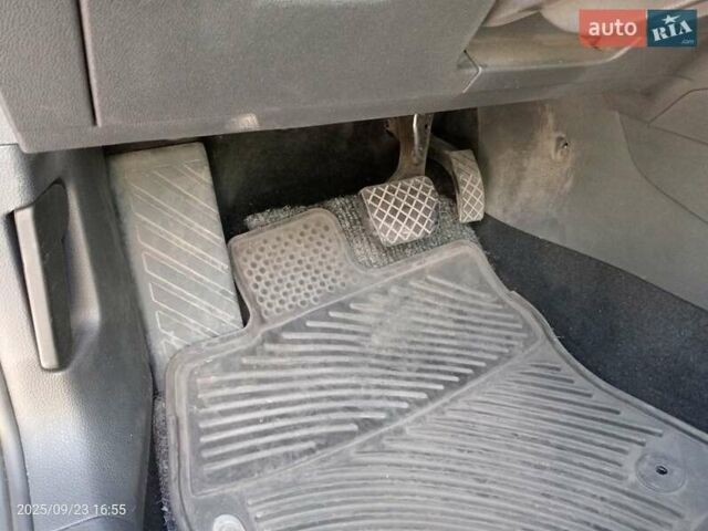 Белый Фольксваген Гольф, объемом двигателя 1.8 л и пробегом 133 тыс. км за 14800 $, фото 10 на Automoto.ua