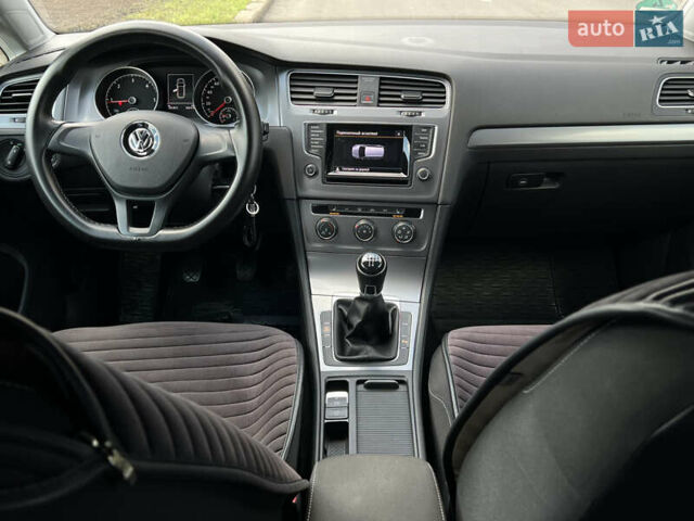 Білий Фольксваген Гольф, об'ємом двигуна 1.6 л та пробігом 195 тис. км за 11799 $, фото 28 на Automoto.ua