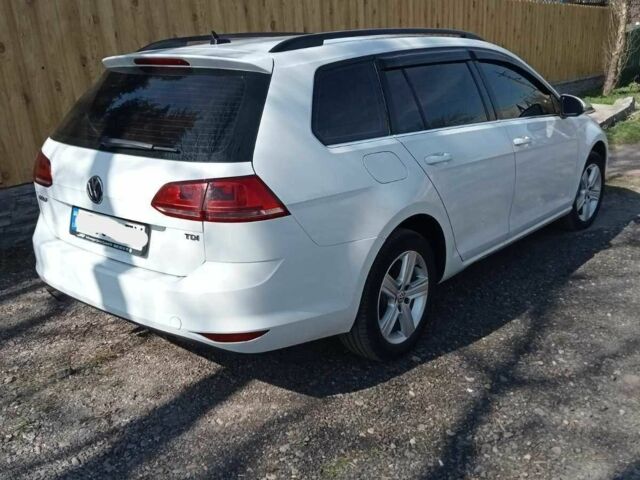 Фольксваген Гольф 2015 в Виннице на Automoto.ua Белый Фольксваген Гольф, объемом двигателя 1.97 л и пробегом 194 тыс. км за 12300 $, фото 2 на Automoto.ua