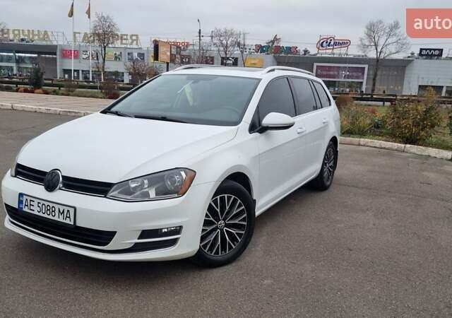 Білий Фольксваген Гольф, об'ємом двигуна 1.97 л та пробігом 203 тис. км за 15500 $, фото 1 на Automoto.ua