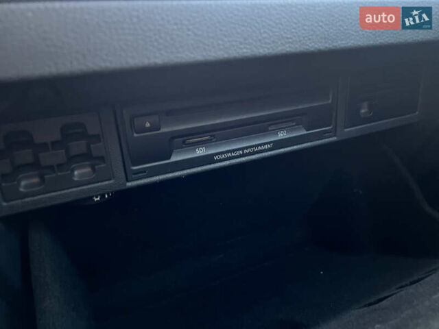 Белый Фольксваген Гольф, объемом двигателя 1.6 л и пробегом 241 тыс. км за 11600 $, фото 83 на Automoto.ua