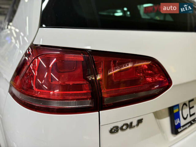 Белый Фольксваген Гольф, объемом двигателя 1.6 л и пробегом 285 тыс. км за 10800 $, фото 19 на Automoto.ua