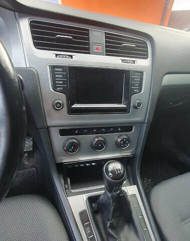 Белый Фольксваген Гольф, объемом двигателя 1.4 л и пробегом 274 тыс. км за 7990 $, фото 14 на Automoto.ua