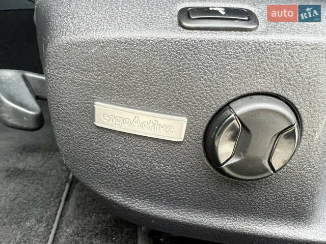 Білий Фольксваген Гольф, об'ємом двигуна 2 л та пробігом 207 тис. км за 13500 $, фото 39 на Automoto.ua