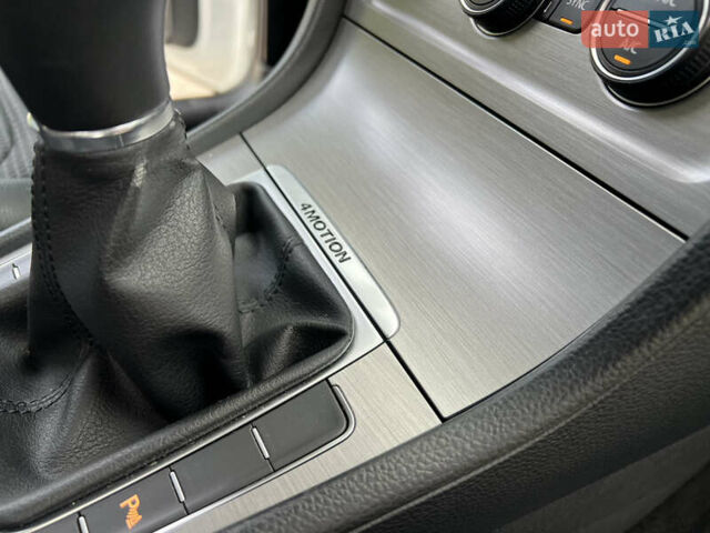 Білий Фольксваген Гольф, об'ємом двигуна 2 л та пробігом 207 тис. км за 13500 $, фото 25 на Automoto.ua