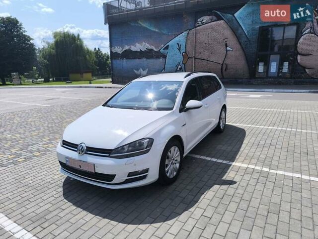 Белый Фольксваген Гольф, объемом двигателя 1.6 л и пробегом 279 тыс. км за 10500 $, фото 4 на Automoto.ua