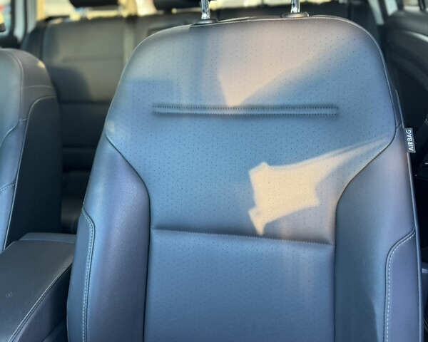 Белый Фольксваген Гольф, объемом двигателя 1.97 л и пробегом 177 тыс. км за 11800 $, фото 55 на Automoto.ua