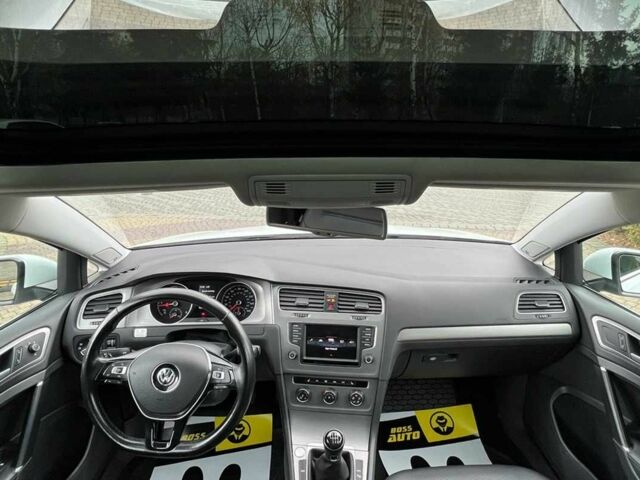 Белый Фольксваген Гольф, объемом двигателя 2 л и пробегом 53 тыс. км за 16700 $, фото 12 на Automoto.ua