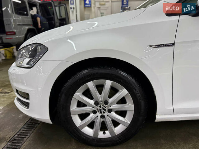 Белый Фольксваген Гольф, объемом двигателя 1.6 л и пробегом 285 тыс. км за 10800 $, фото 36 на Automoto.ua