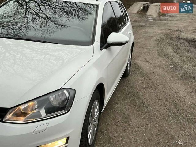 Білий Фольксваген Гольф, об'ємом двигуна 1.6 л та пробігом 360 тис. км за 11200 $, фото 7 на Automoto.ua