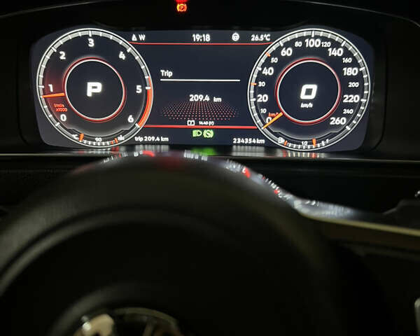 Белый Фольксваген Гольф, объемом двигателя 1.97 л и пробегом 245 тыс. км за 16490 $, фото 47 на Automoto.ua