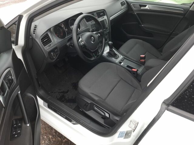 Білий Фольксваген Гольф, об'ємом двигуна 1.6 л та пробігом 244 тис. км за 8500 $, фото 10 на Automoto.ua