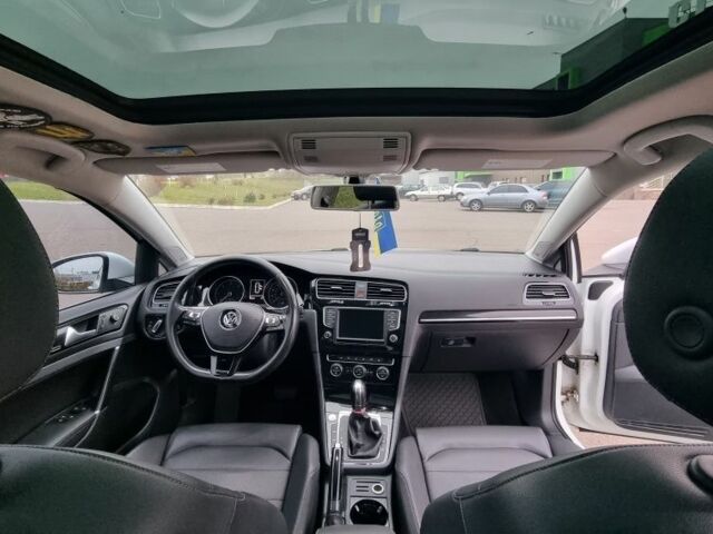 Белый Фольксваген Гольф, объемом двигателя 2 л и пробегом 203 тыс. км за 15500 $, фото 20 на Automoto.ua