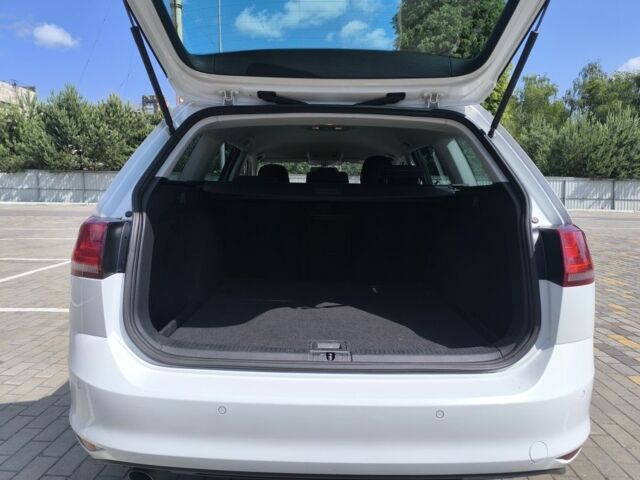 Білий Фольксваген Гольф, об'ємом двигуна 0 л та пробігом 280 тис. км за 10100 $, фото 3 на Automoto.ua