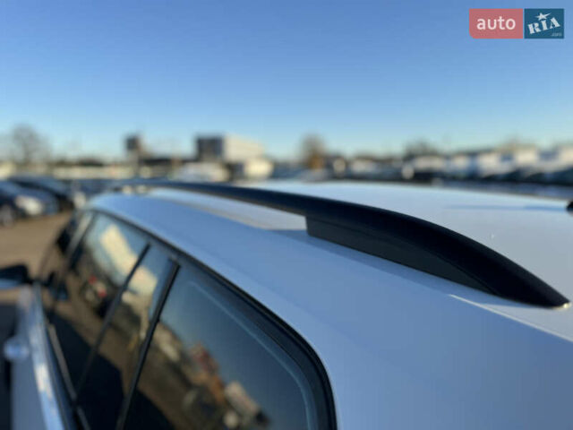 Белый Фольксваген Гольф, объемом двигателя 1.97 л и пробегом 177 тыс. км за 11800 $, фото 35 на Automoto.ua