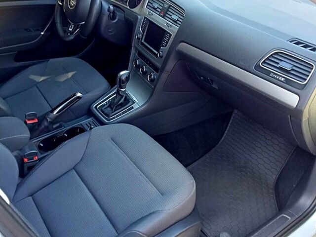 Білий Фольксваген Гольф, об'ємом двигуна 2 л та пробігом 194 тис. км за 12300 $, фото 4 на Automoto.ua