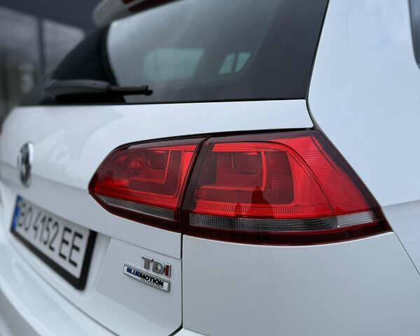 Белый Фольксваген Гольф, объемом двигателя 1.6 л и пробегом 243 тыс. км за 10700 $, фото 9 на Automoto.ua