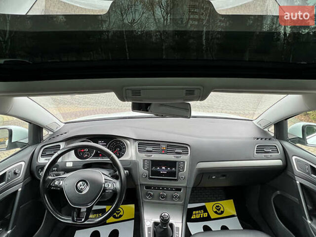 Білий Фольксваген Гольф, об'ємом двигуна 1.97 л та пробігом 53 тис. км за 16700 $, фото 12 на Automoto.ua