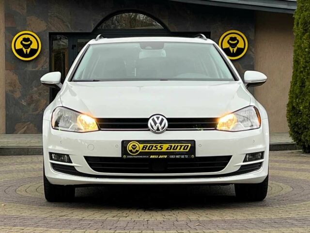 Белый Фольксваген Гольф, объемом двигателя 2 л и пробегом 53 тыс. км за 16700 $, фото 1 на Automoto.ua