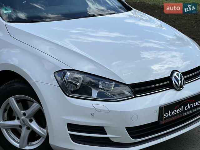 Білий Фольксваген Гольф, об'ємом двигуна 1.6 л та пробігом 195 тис. км за 11799 $, фото 9 на Automoto.ua