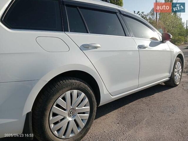 Белый Фольксваген Гольф, объемом двигателя 1.8 л и пробегом 133 тыс. км за 14800 $, фото 16 на Automoto.ua
