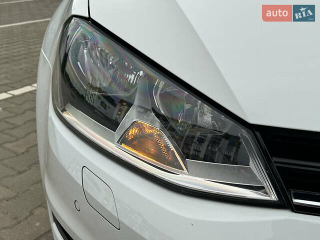 Білий Фольксваген Гольф, об'ємом двигуна 2 л та пробігом 207 тис. км за 13500 $, фото 12 на Automoto.ua