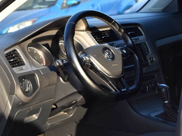 Белый Фольксваген Гольф, объемом двигателя 2 л и пробегом 250 тыс. км за 12450 $, фото 7 на Automoto.ua