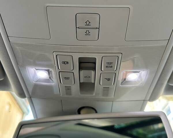 Белый Фольксваген Гольф, объемом двигателя 1.97 л и пробегом 53 тыс. км за 16000 $, фото 14 на Automoto.ua