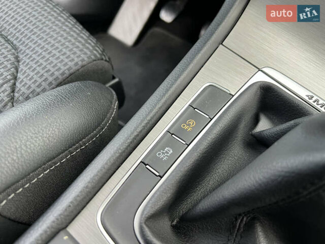 Білий Фольксваген Гольф, об'ємом двигуна 2 л та пробігом 207 тис. км за 13500 $, фото 29 на Automoto.ua