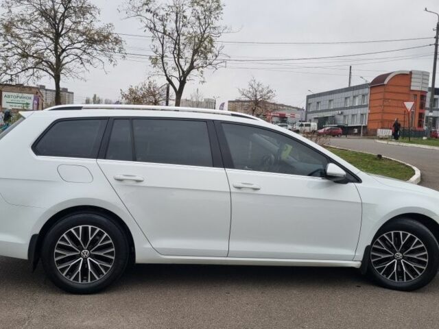 Белый Фольксваген Гольф, объемом двигателя 2 л и пробегом 203 тыс. км за 15500 $, фото 6 на Automoto.ua