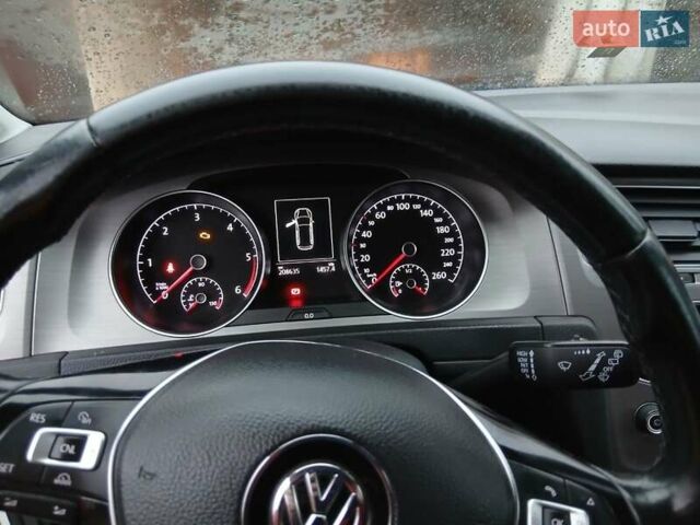 Белый Фольксваген Гольф, объемом двигателя 1.6 л и пробегом 208 тыс. км за 10000 $, фото 7 на Automoto.ua