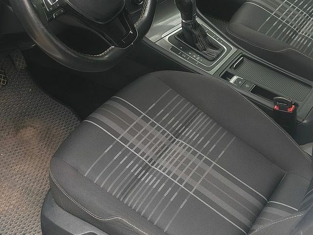 Білий Фольксваген Гольф, об'ємом двигуна 1.97 л та пробігом 230 тис. км за 10500 $, фото 3 на Automoto.ua