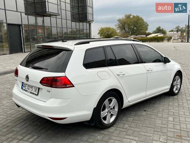 Фольксваген Гольф 2015 в Днепре (Днепропетровске) на Automoto.ua Белый Фольксваген Гольф, объемом двигателя 1.97 л и пробегом 197 тыс. км за 12900 $, фото 6 на Automoto.ua