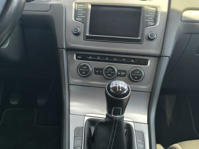 Білий Фольксваген Гольф, об'ємом двигуна 0 л та пробігом 280 тис. км за 10100 $, фото 10 на Automoto.ua