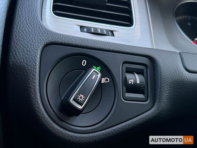 Белый Фольксваген Гольф, объемом двигателя 1.8 л и пробегом 108 тыс. км за 11300 $, фото 13 на Automoto.ua