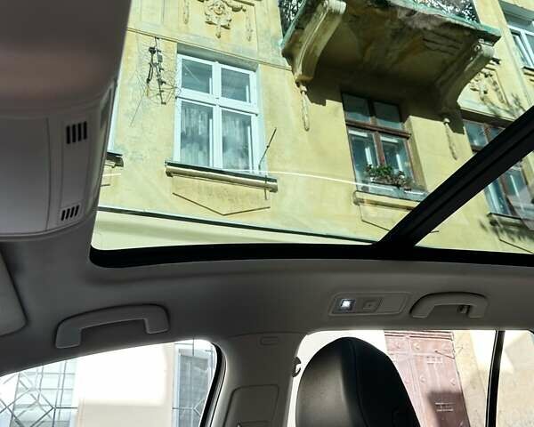 Белый Фольксваген Гольф, объемом двигателя 1.97 л и пробегом 53 тыс. км за 16000 $, фото 13 на Automoto.ua