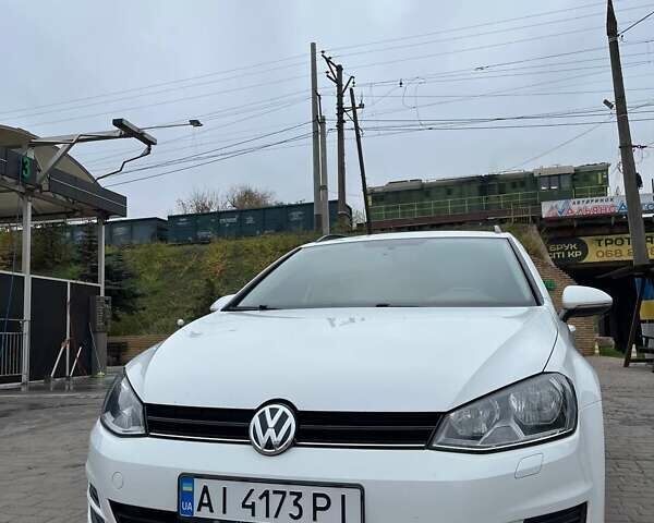 Белый Фольксваген Гольф, объемом двигателя 1.6 л и пробегом 263 тыс. км за 9900 $, фото 12 на Automoto.ua